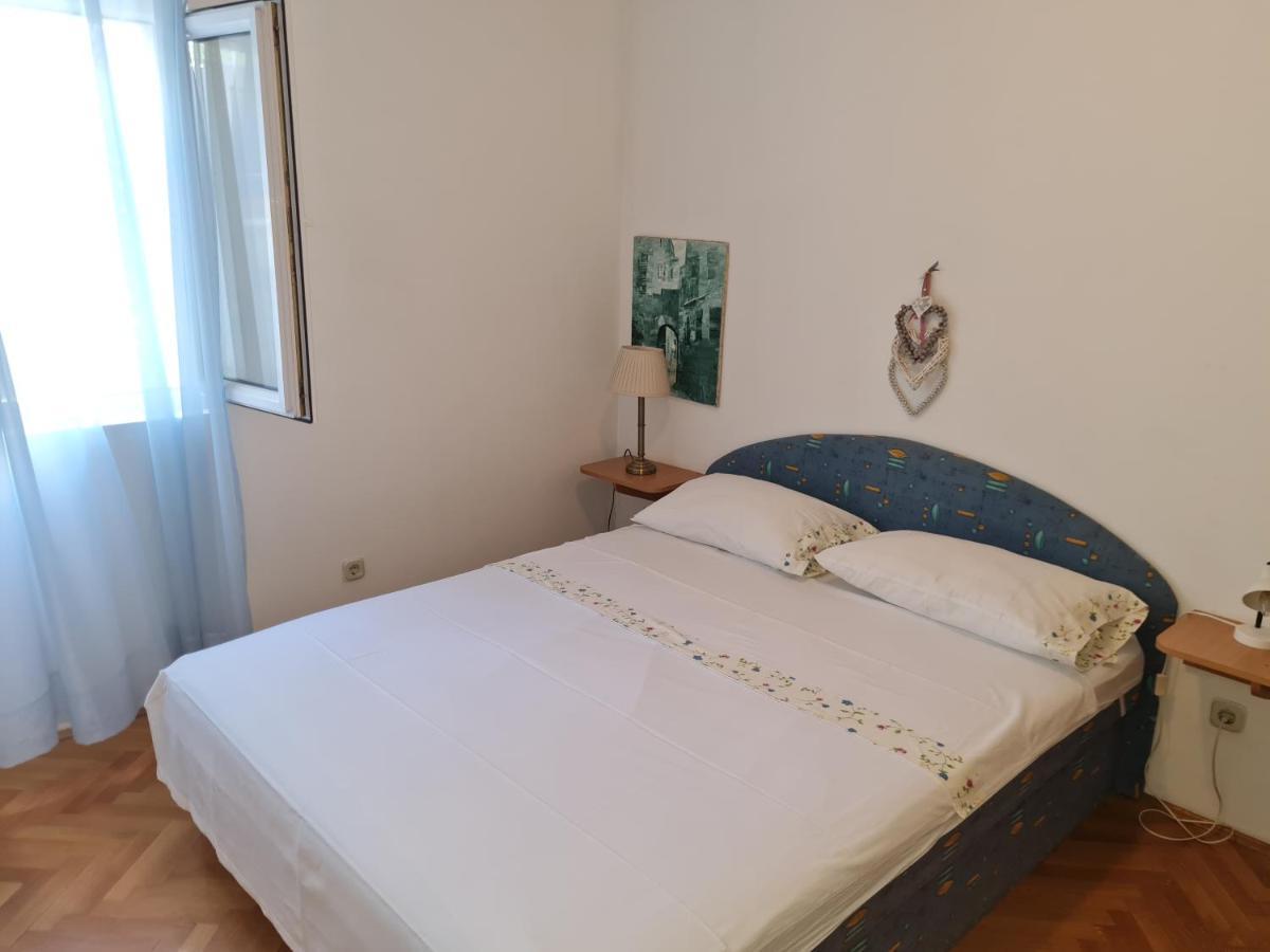 Apartment Silva, 50M From Beach Макарска Екстериор снимка