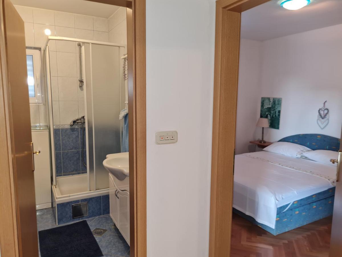 Apartment Silva, 50M From Beach Макарска Екстериор снимка